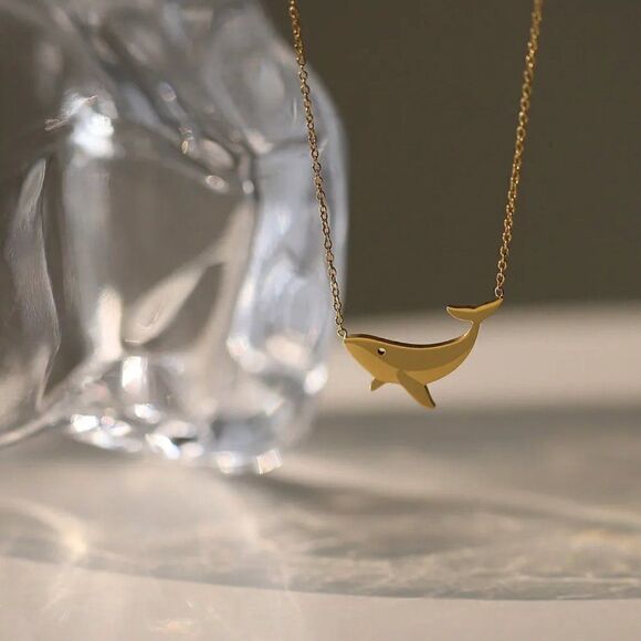 Whale Pendant Necklace in Gold - Picture 4 of 8
